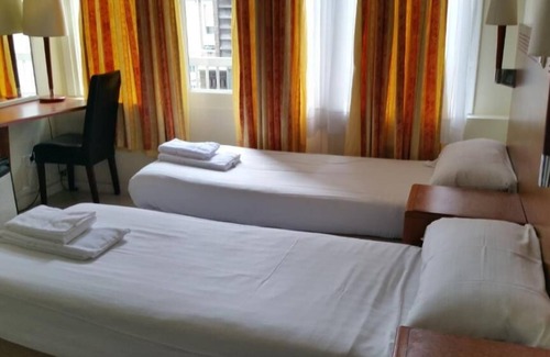 IJplein en Vogelbuurt Hotel | Hotel Isis