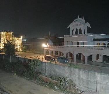 Mathura Hotel | Hotel Jaipur In, Jatipura Parikrama Marg Near Mukharvind Temple