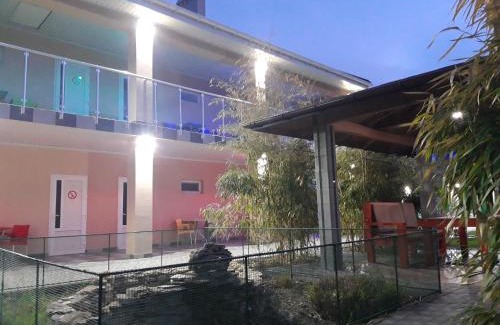 Chornomorsk Hotel | Hotel Jonik Land