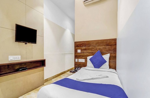 Ram Nagar Cabin | Hotel Karpagam Lodging house