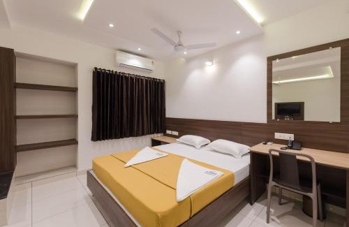 Hampankatta Hotel | Hotel Karuna Residency