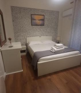 Qender Hotel | Hotel Klironomi