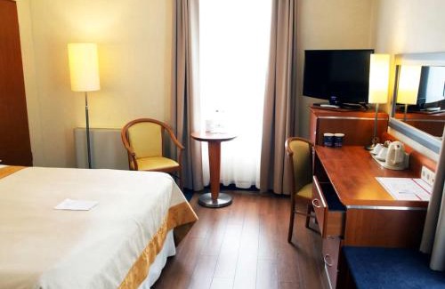 Chanakyapuri Hotel | Hotel Krone Delhi
