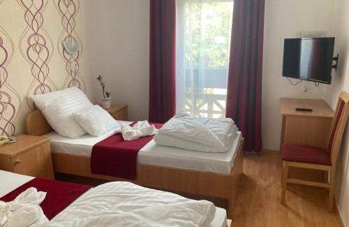Pusztavacs Hotel | Hotel Kumilla