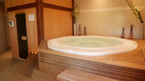 Portet-sur-Garonne Hotel | Hotel L'Hotan