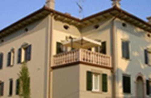 Quattro Castella Hotel | Hotel La Maddalena