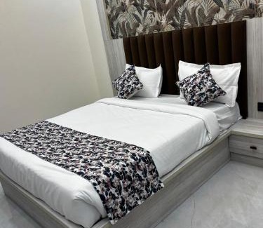 Taj Ganj Hotel | Hotel La Serene