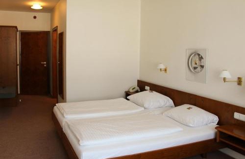 Rosbach vor der Hoehe Hotel | Hotel La Taverna