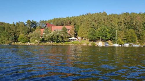 Nebrich Hotel | Hotel Laguna Slapy
