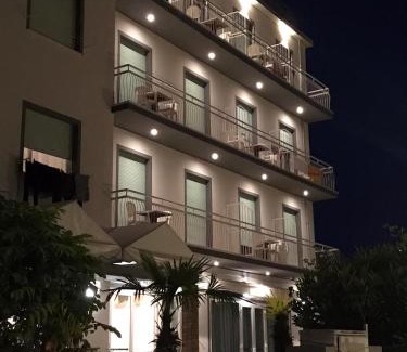Rivabella Hotel | Hotel Laika