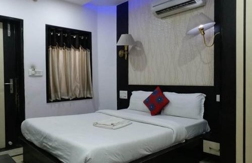 Taj Ganj Hotel | Hotel Laxman Resort by The Golden Taj Group &Hotels
