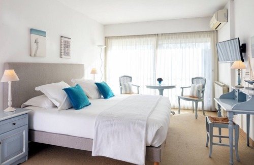 Istres Hotel | Hotel Le Castellan