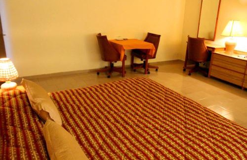 Marcory Hotel | Hotel Le Marly