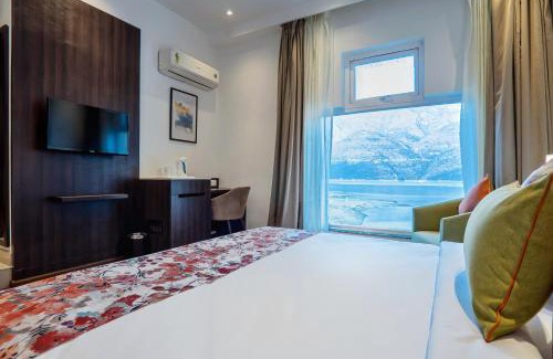 Tehri Hotel | Hotel Le ROI Lake View Koti