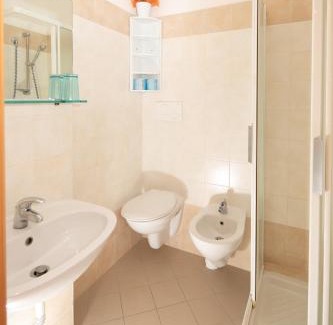 Marina Centro Hotel | Hotel Lem