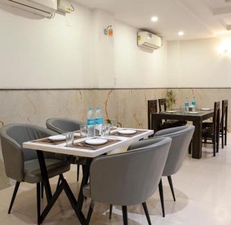 Mahipalpur Extension Hotel | Hotel Lemon wood kalakoti