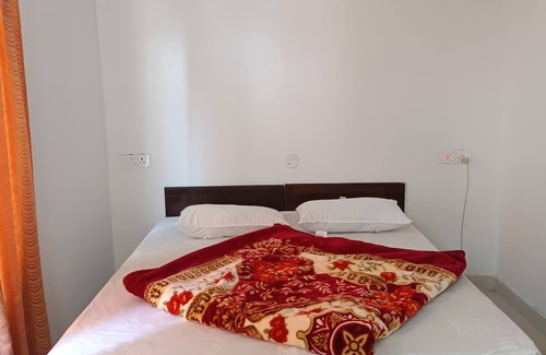 Barkot Hotel | Hotel Lord Shiva
