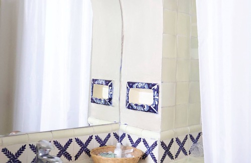 Del Ex Convento Hotel | Hotel Los Arcos