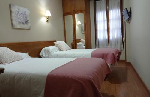 Cangas de Onis Hotel | Hotel Los Robles