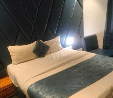 Gandhinagar Hotel | Hotel Lotus Lide