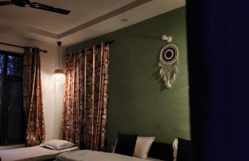 Bhagsu Nag Hotel | Hotel Mahadev