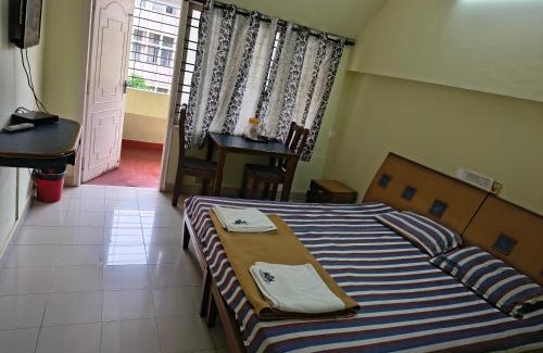 Adyar Hotel | Hotel maharaj residency attavara