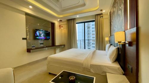 Mohangarh Hotel | Hotel Maple Tree - Gomtinagar , Lucknow