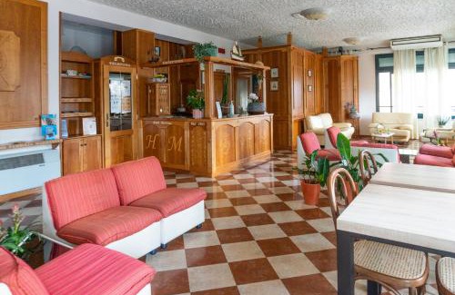 Cagnona Hotel | Hotel Martinez