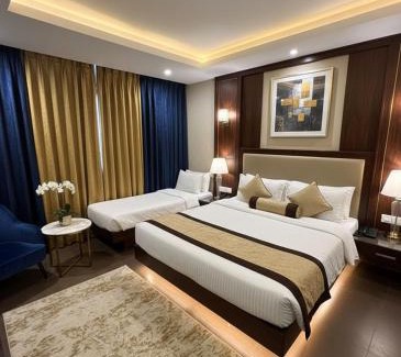 Paharganj Hotel | Hotel Metro Plaza Near New Delhi Railway Station and RK Ashram Metro Station
