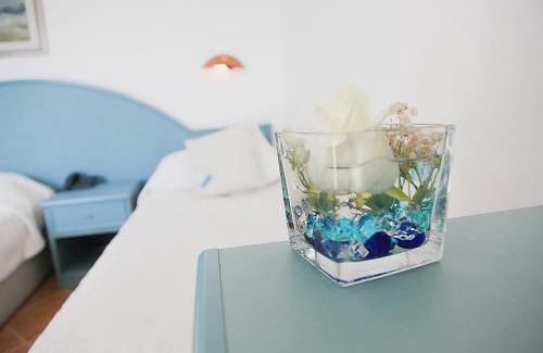 Cannigione Hotel | Hotel Micalosu