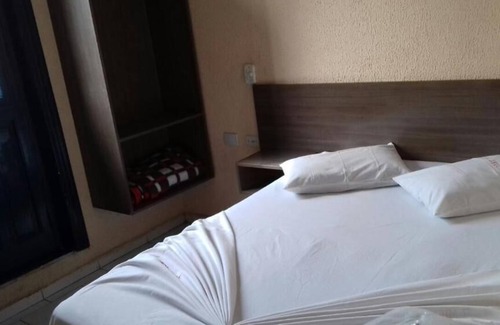 Santa Ifigenia Hotel | Hotel Michel