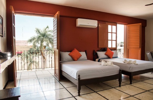 Zona Centro Hotel | Hotel Murallas 231