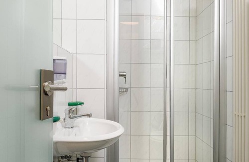 Rust Hotel | Hotel Mythos