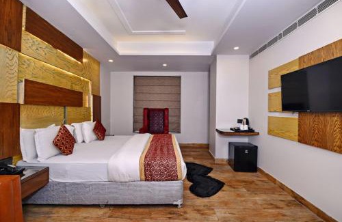 Paharganj Hotel | Hotel N Maharani Free Airport Pickup