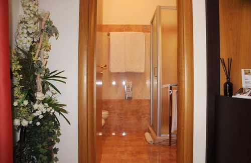 Cutrofiano Hotel | Hotel Naitendi