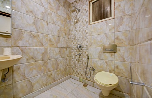 Paharganj Hotel | Hotel Natraj yes please New Delhi
