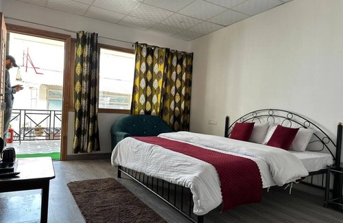 Gobind Dham Hotel | HOTEL NATURE INN