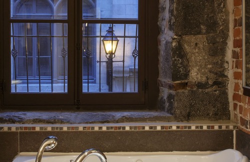 Old Montreal Hotel | Hotel Nelligan