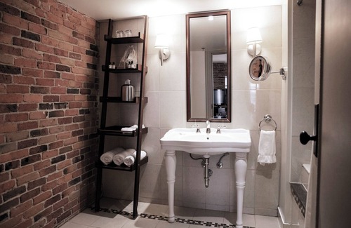 Old Montreal Hotel | Hotel Nelligan