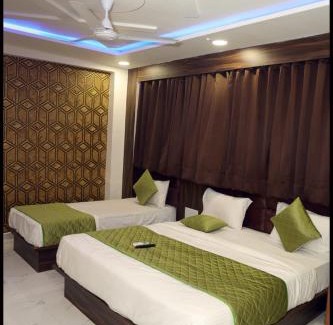 Naranpura Hotel | Hotel Nest Sky