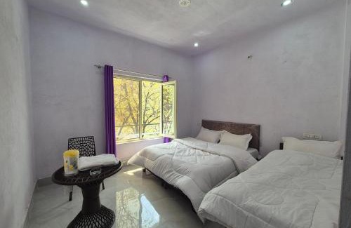 Kharsali Hotel | Hotel new yamuna Putra