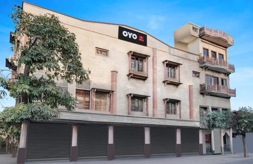 Ghaziabad Hotel | HOTEL O 4 SQUARE A LUXURY ROOMS NEAR RDC MAIN MARKET