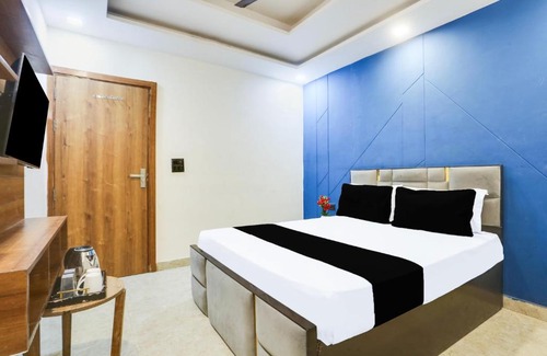 New Delhi Hotel | Hotel O 7 Heven Hotel
