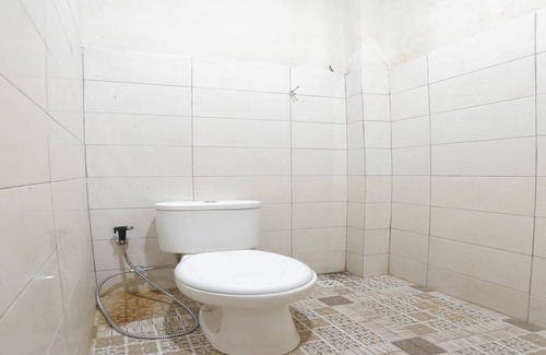 Borneo Hotel | Hotel O Guest House Leo Patra