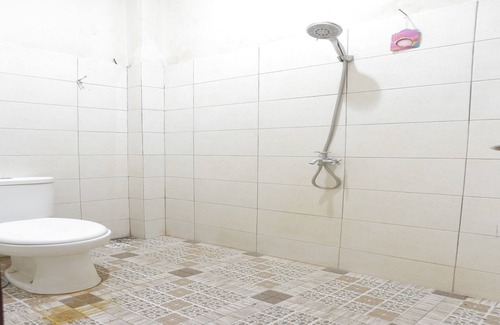 Borneo Hotel | Hotel O Guest House Leo Patra