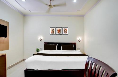 Panch Batti Hotel | Hotel O Heera Palace