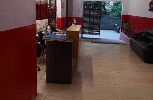 New Delhi Hotel | Hotel O KL khari Near Ashoka Park Mein Metro