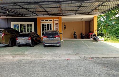 Palangkaraya Hotel | Hotel O Tri Homestay