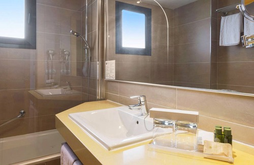 Les Meravelles Hotel | Hotel Pabisa Chico