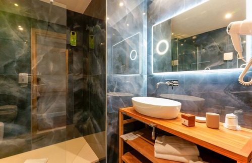 Bosa Historic Centre Hotel | Hotel Palazzo Pischedda